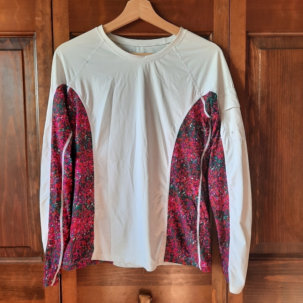 Athleta Santa Cruz Cutback Long Sleeve Rashguard Top White Swim Shirt Size M